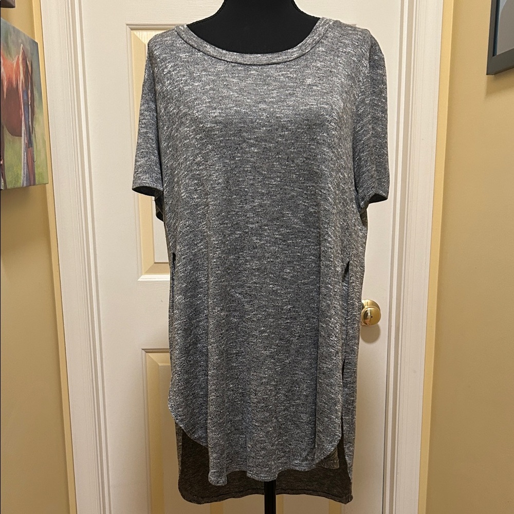 Mossimo Heather Gray Short Sleeve Women's Tunic.